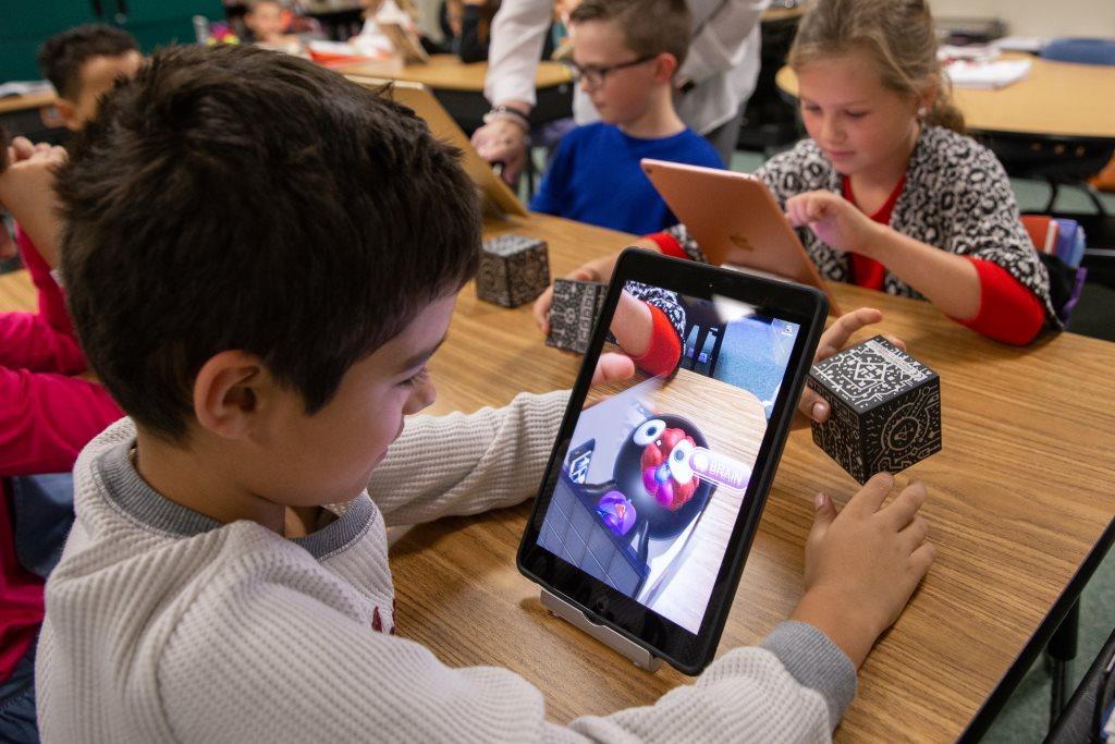 Merge Cube uso in classe con iPad